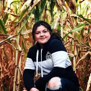 Meet your Posher, Tessa